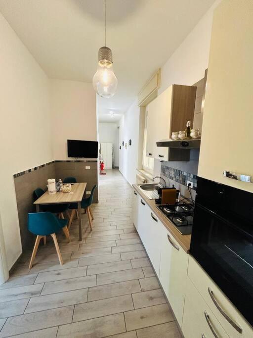 Binario 251 Stazione Tiburtina Apartment Rome Luaran gambar